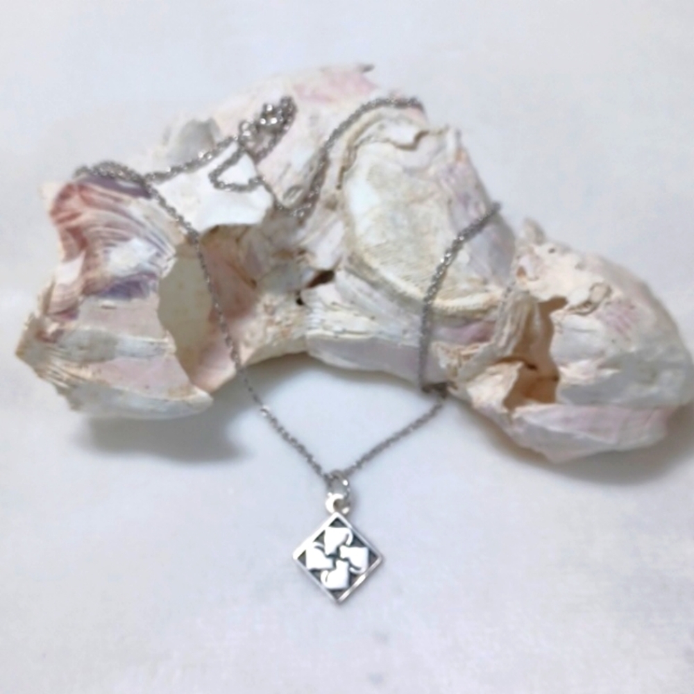 Sterling Silver Ginko Leaves Pentant & Necklace 20 Inch $160 Retail